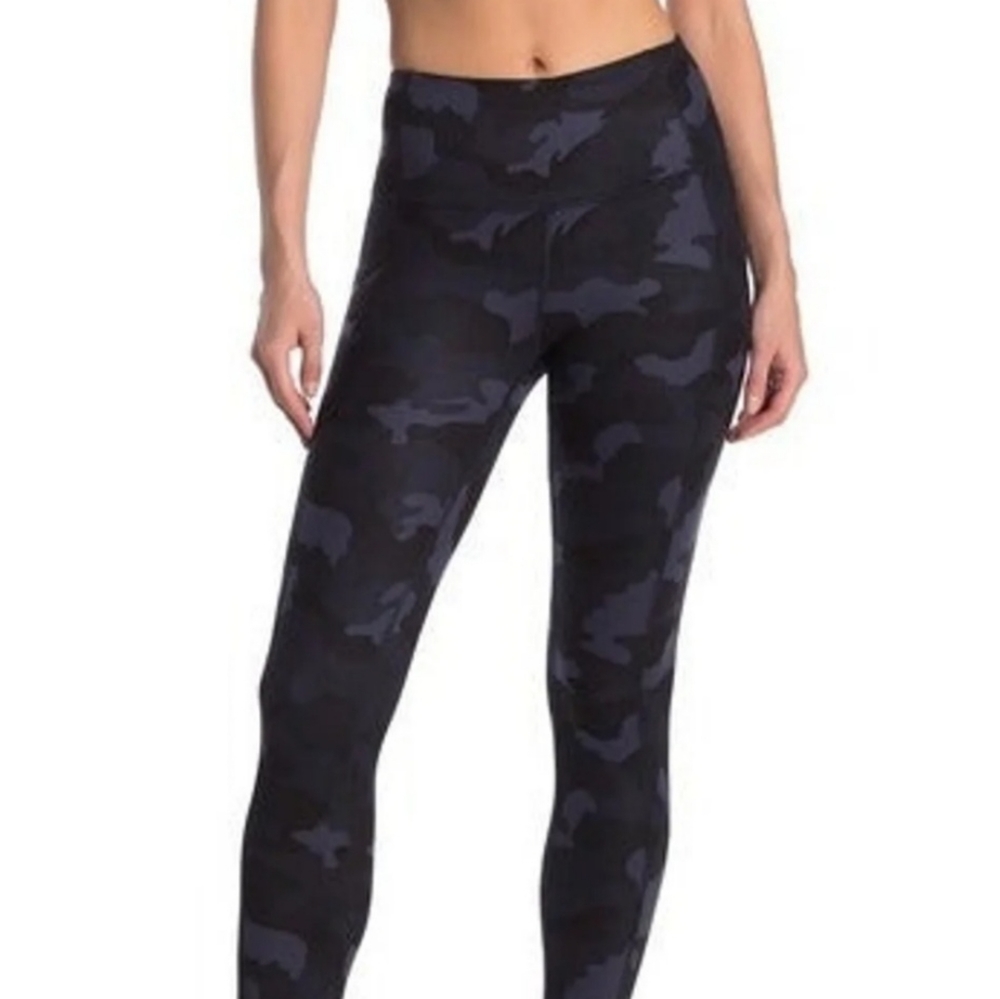 90 Degrees by Reflex Camo Leggings